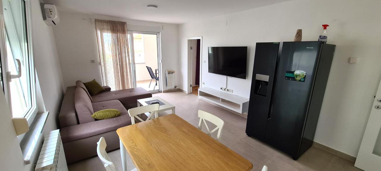Apartments Vedran Пунат Екстериор снимка
