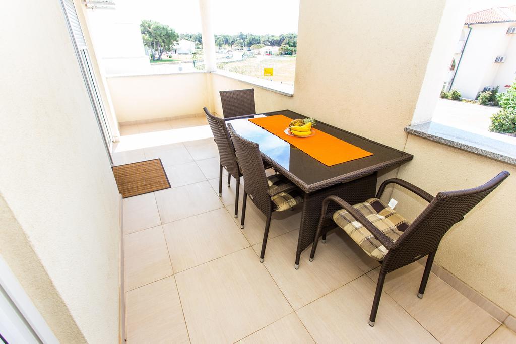 Apartments Vedran Пунат Екстериор снимка