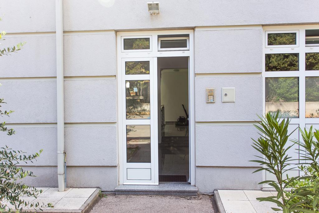 Apartments Vedran Пунат Екстериор снимка